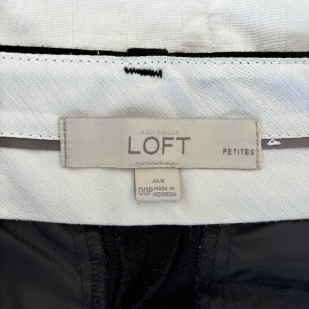 Loft 00 petite Julie black slacks pants 
Business work attire